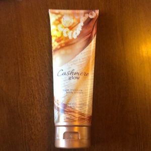 BATH & BODY WORKS CASHMERE GLOW 8oz TripleMoisture